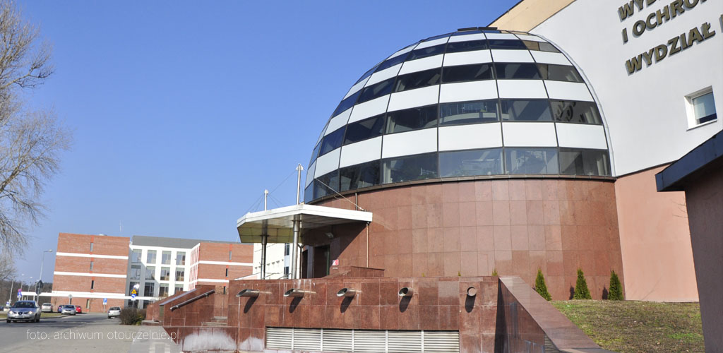 uczelnie techniczne Toruń